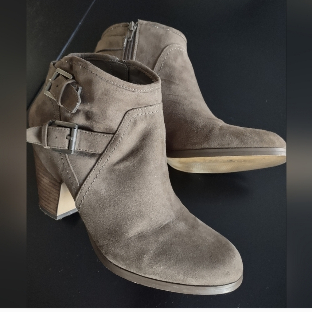 Crown Vintage Boots